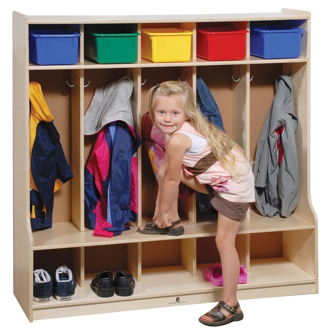 5-Section Locker with Seat/Step