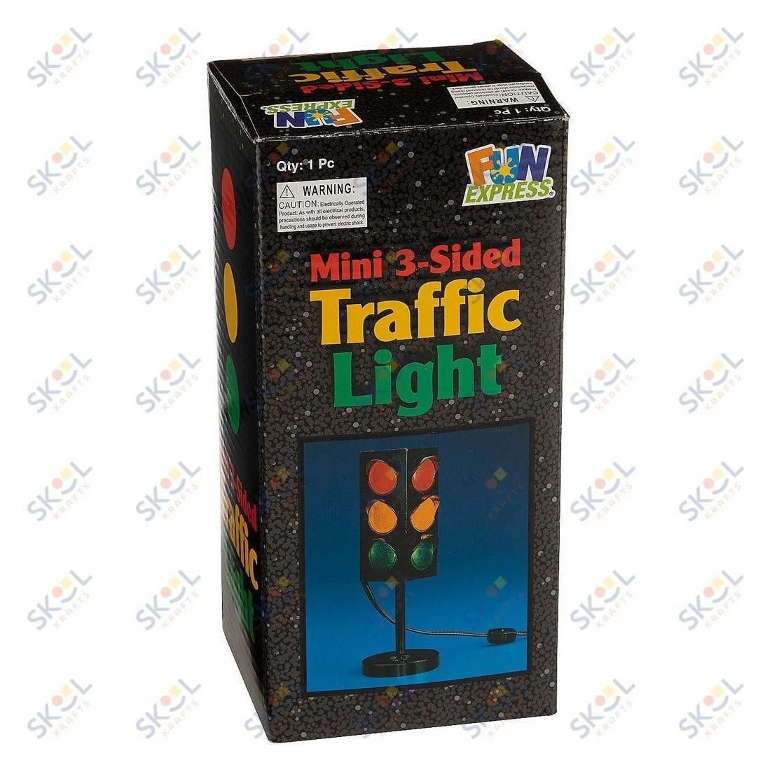 Plastic Mini 3-Sided Traffic Light 1/2" x 10" 1/pc
