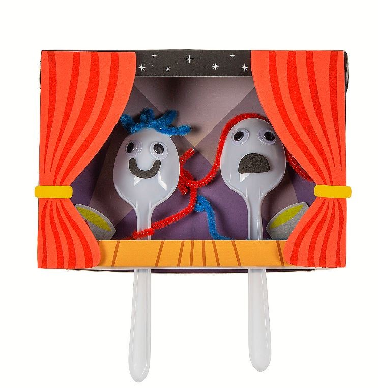 Puppet Show Spoon Craft Kit 6" x 4 1/4"- Makes 12