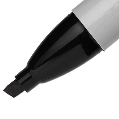Sharpie Chisel Tip Permanent Marker (Red, 12/pk)